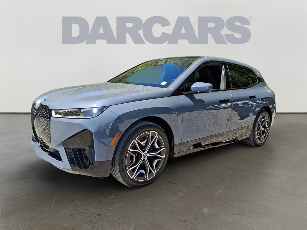 Used 2024 BMW iX xDrive50 w/ Premium Package AWD/4WD image 3