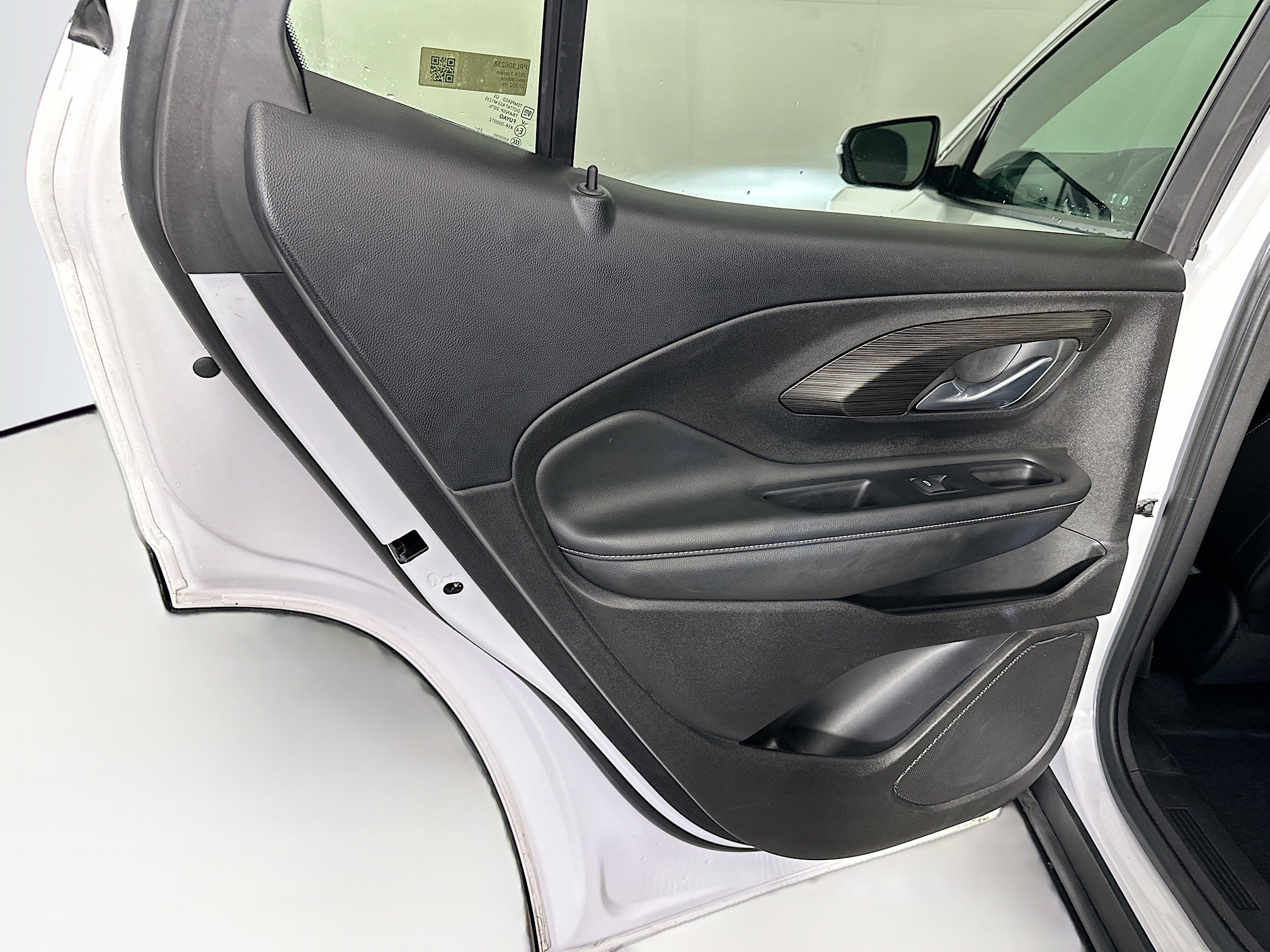 Used 2024 GMC Terrain SLT image 26