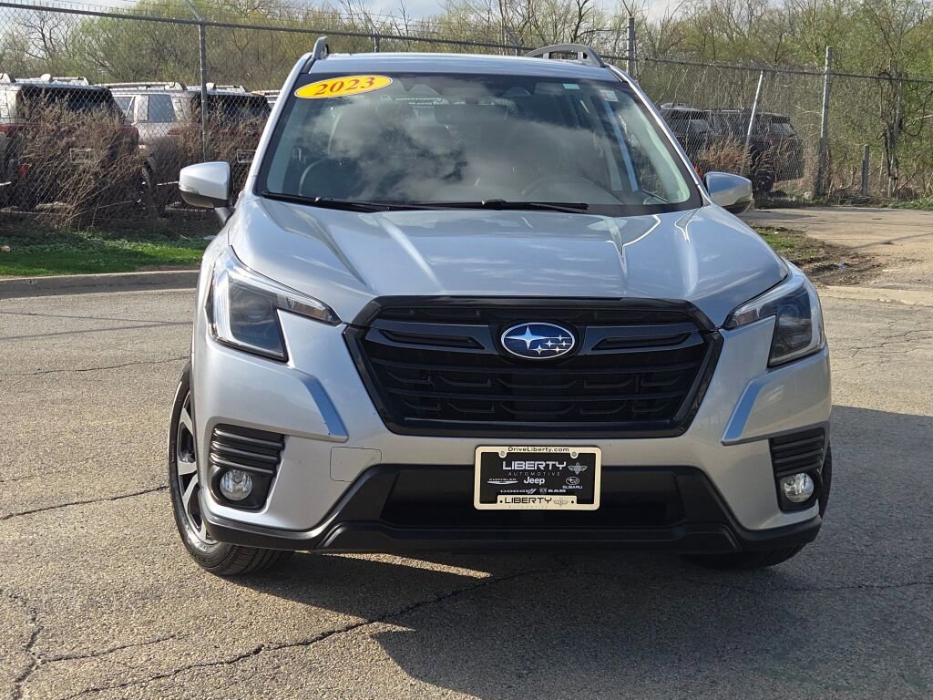 Used 2023 Subaru Forester Limited AWD/4WD image 4