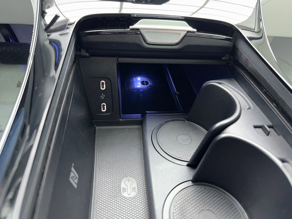 Used 2023 Mercedes-Benz EQE 500 4MATIC Sedan image 32