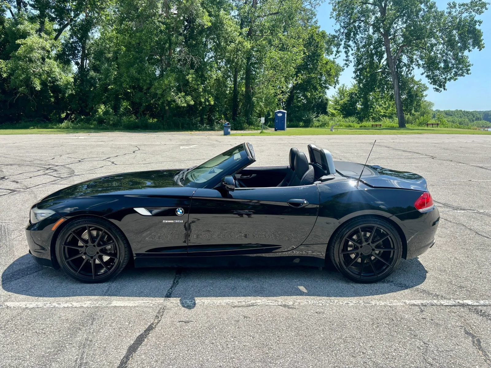 Used 2009 BMW Z4 sDrive35i RWD image 7