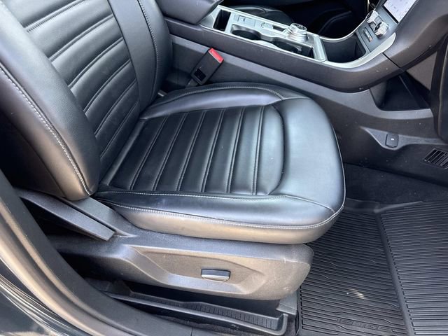 Used 2023 Ford Edge SEL image 21