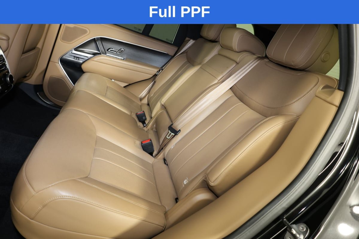 Used 2024 Land Rover Range Rover SE AWD/4WD image 11