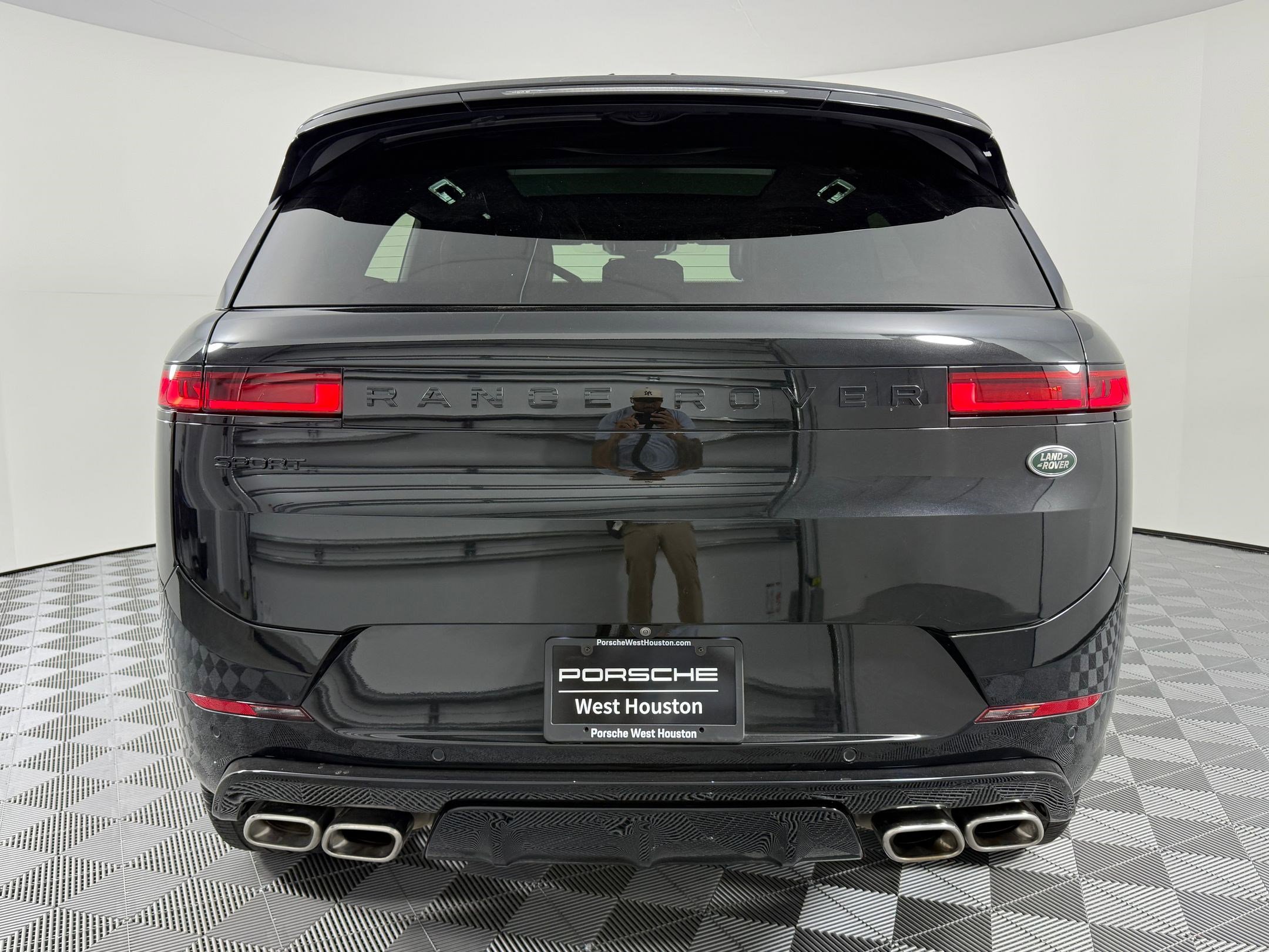 Used 2023 Land Rover Range Rover Sport First Edition image 10
