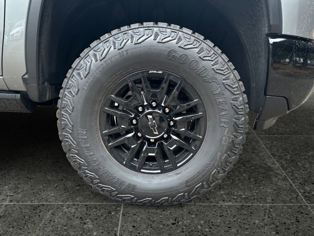 New 2026 Chevrolet Silverado 2500 ZR2 w/ LPO, Dark Essentials Package image 9