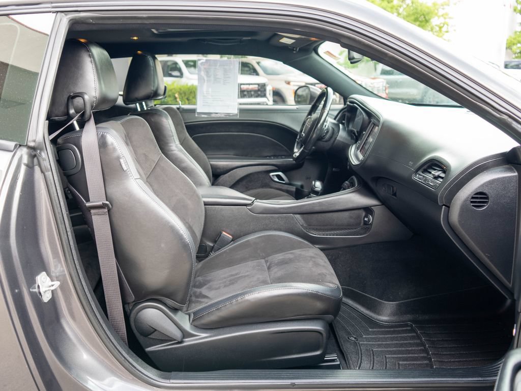 Used 2020 Dodge Challenger GT w/ Plus Package AWD/4WD image 10