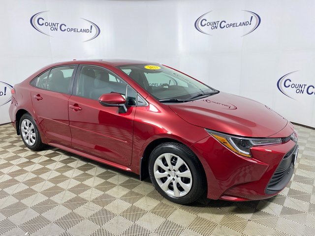 Certified 2023 Toyota Corolla LE image 1