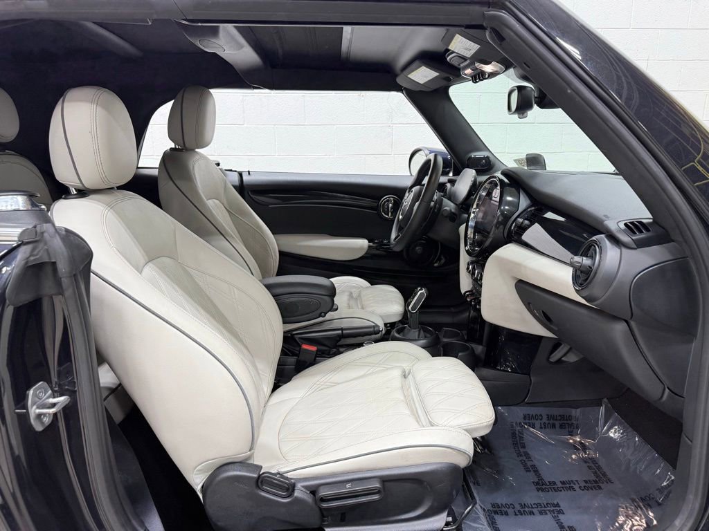 Used 2023 MINI Cooper S image 25