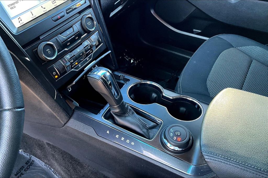 Used 2017 Ford Explorer XLT w/ Equipment Group 201A image 14