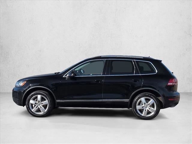 Used 2014 Volkswagen Touareg Lux image 9