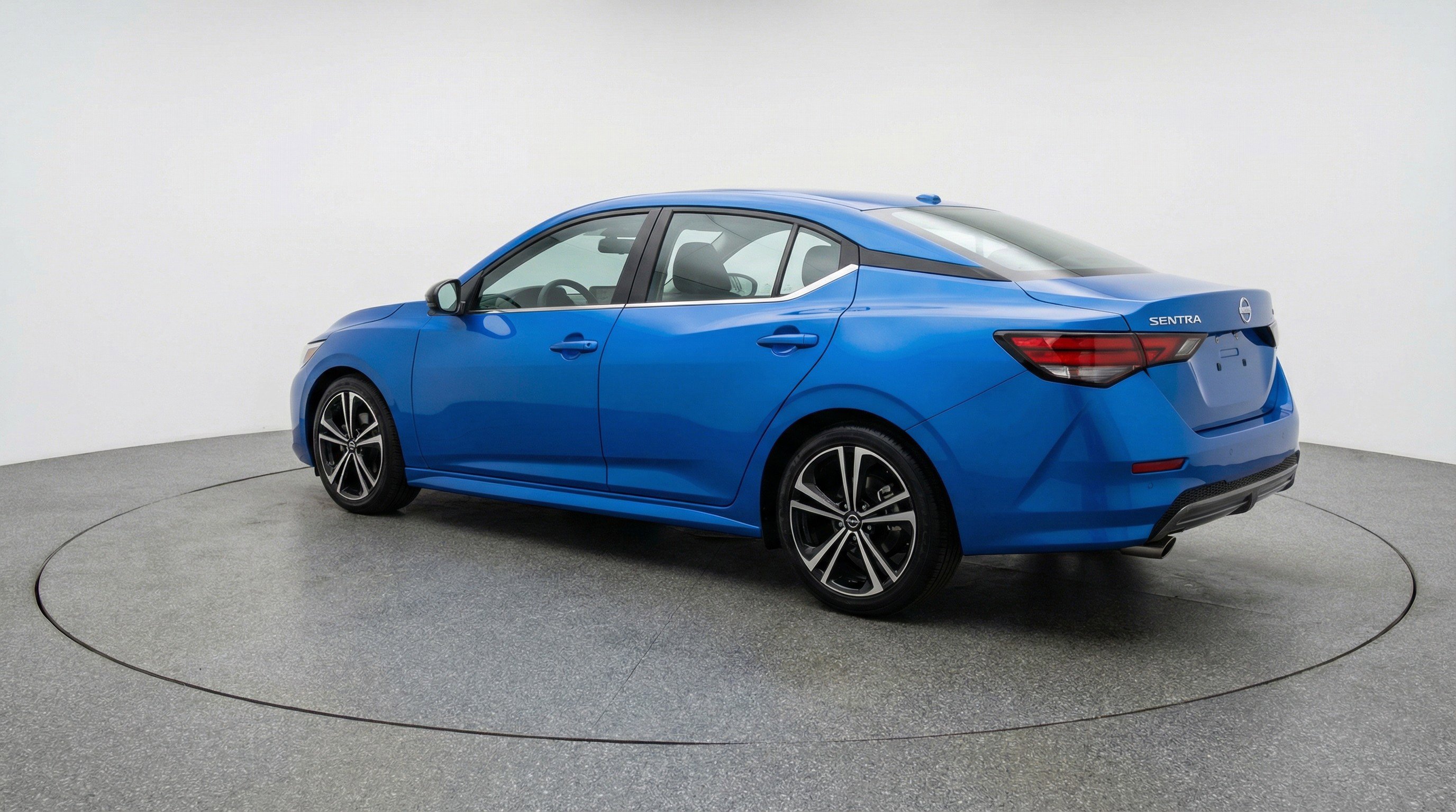 Used 2025 Nissan Sentra SV image 6