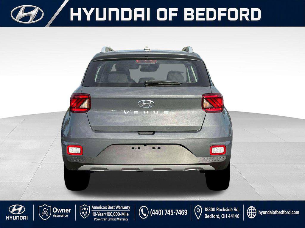 New 2026 Hyundai Venue SEL FWD image 9