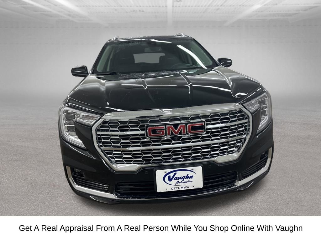 Used 2024 GMC Terrain Denali w/ Denali Premium Package image 5