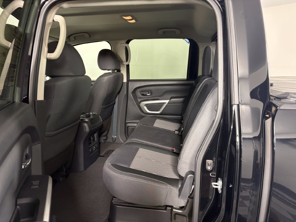 Used 2024 Nissan Titan SV w/ SV Convenience Package AWD/4WD image 28