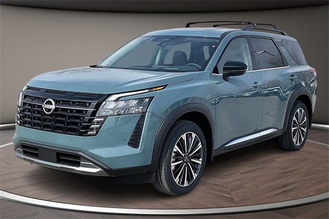 New 2026 Nissan Pathfinder Platinum image 1