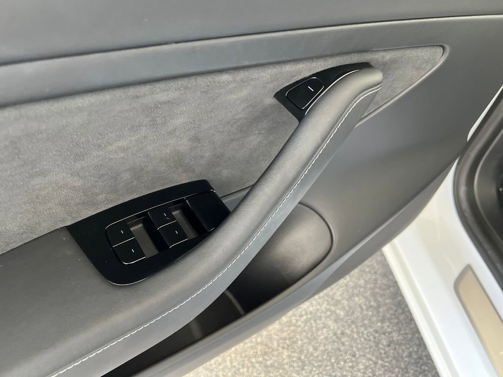 Used 2020 Tesla Model 3 Long Range image 13