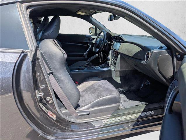 Used 2018 Toyota 86 RWD image 17