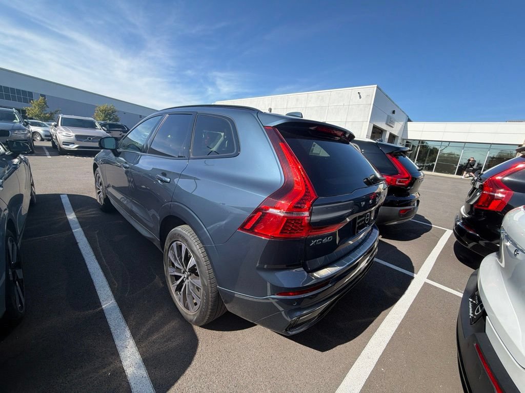 Certified 2024 Volvo XC60 B5 Core w/ Protection Package Premier AWD/4WD image 2