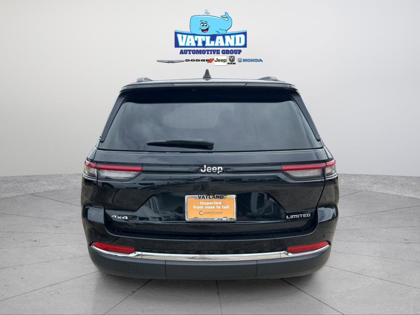 Certified 2023 Jeep Grand Cherokee Limited image 4