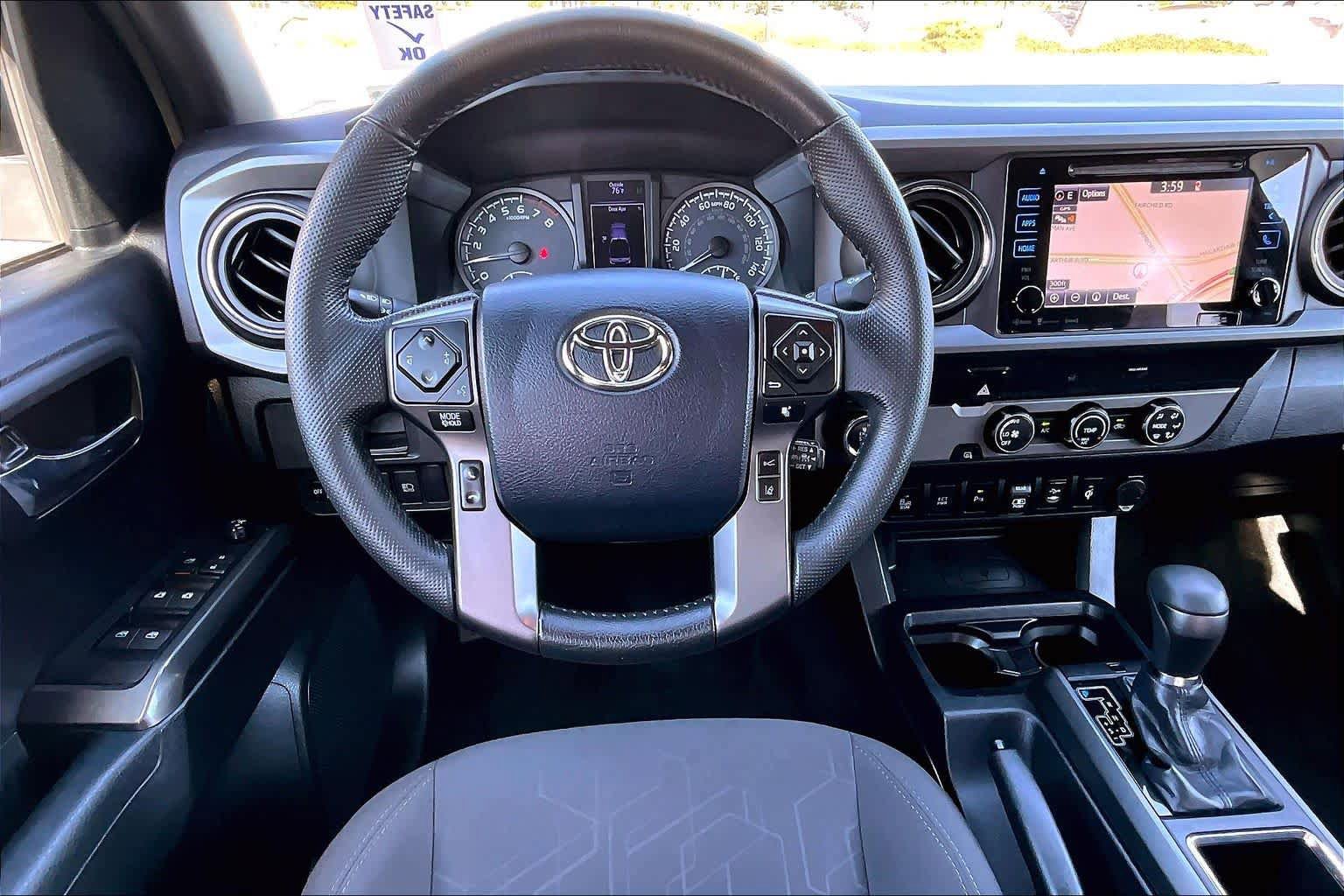 Used 2019 Toyota Tacoma TRD Sport w/ Technology Package RWD image 5