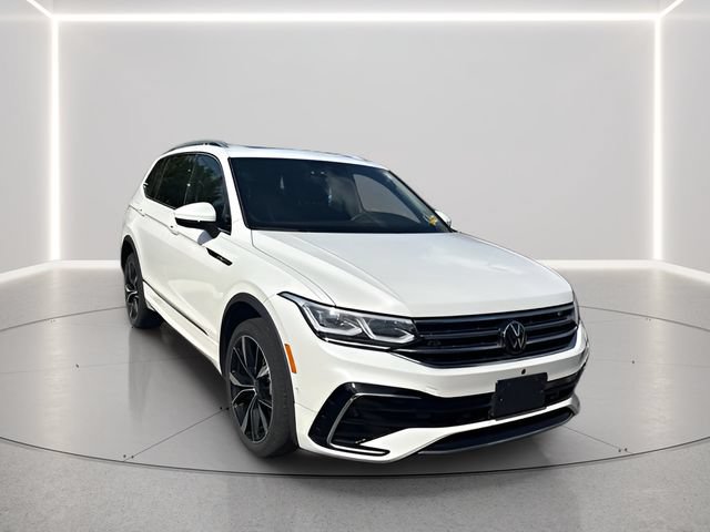 Used 2024 Volkswagen Tiguan SEL R-Line AWD/4WD image 27