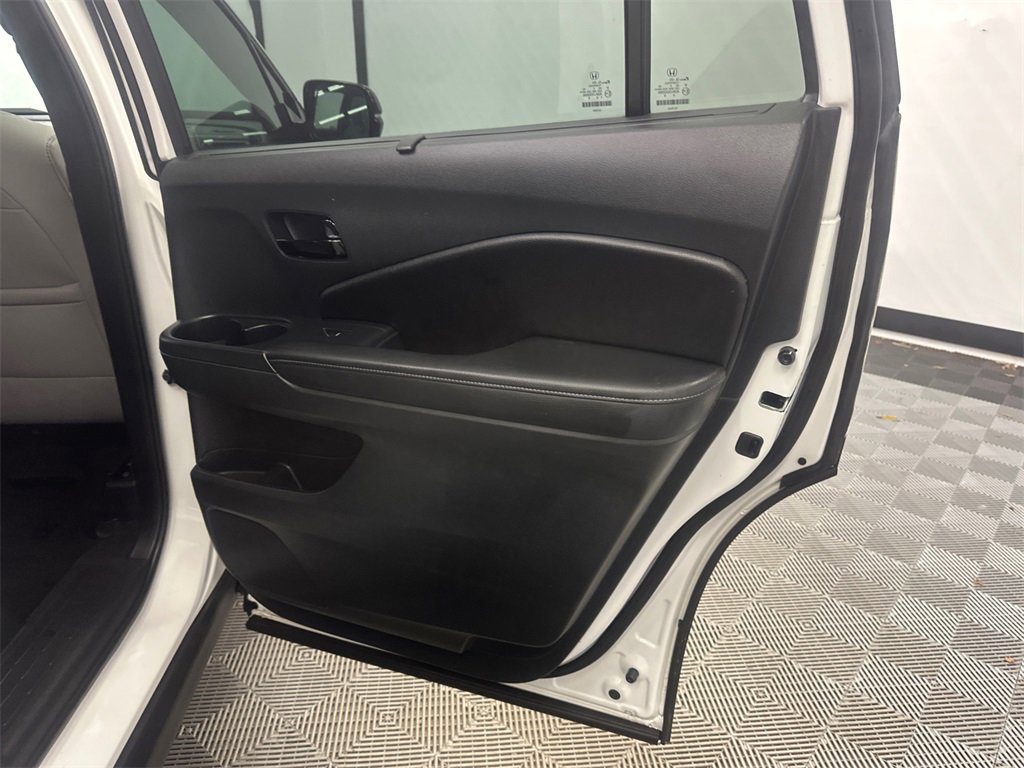 Used 2023 Honda Passport Elite image 18