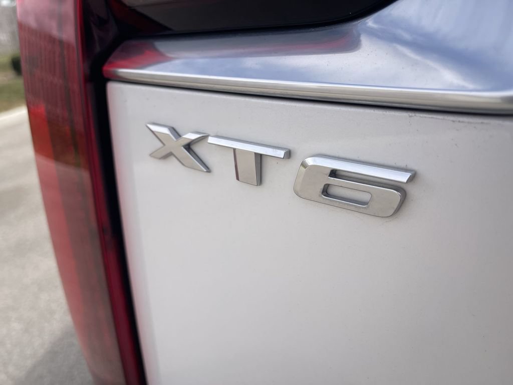 Certified 2024 Cadillac XT6 Premium Luxury w/ LPO, Floor Liner Package AWD/4WD image 3