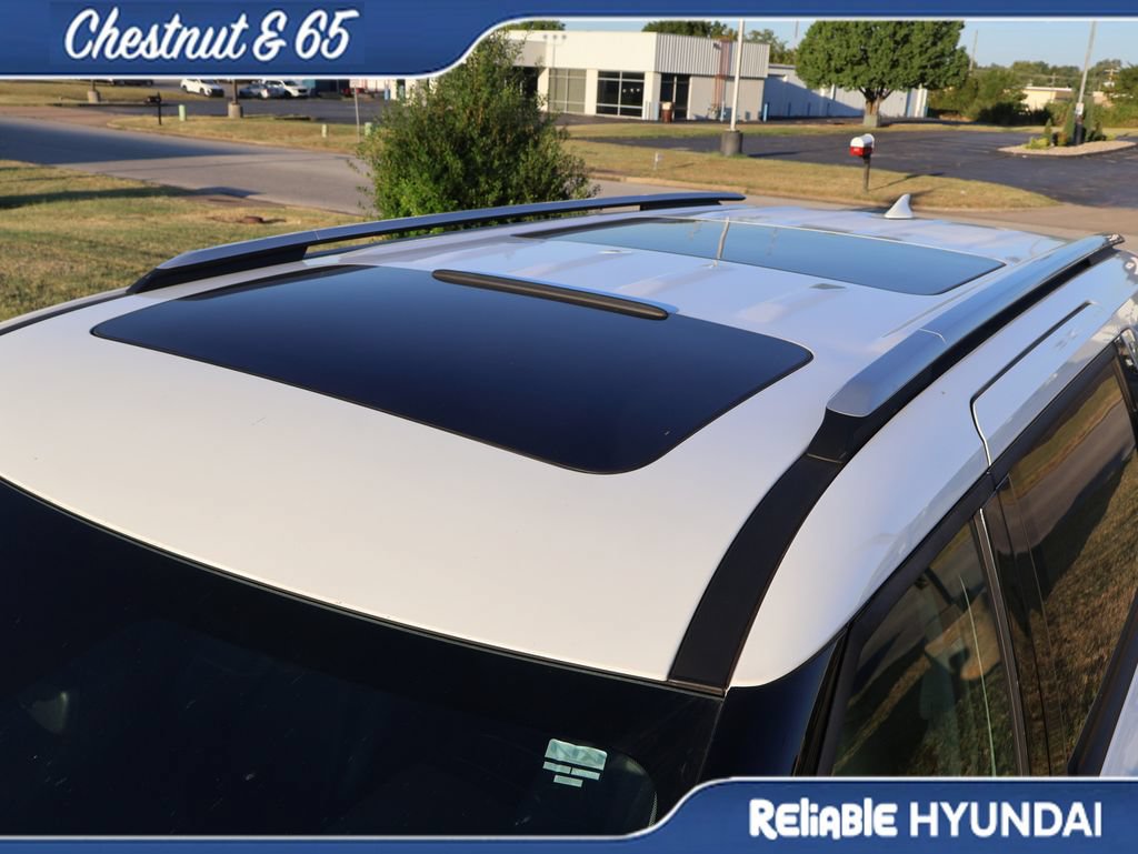 Used 2025 Kia Carnival SX FWD image 15