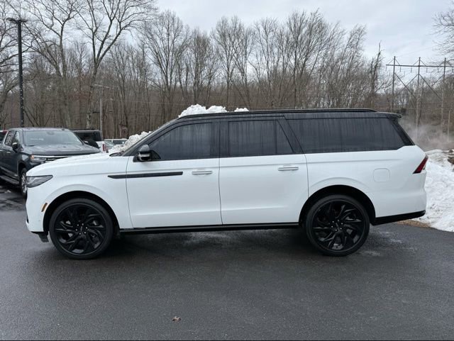 Used 2025 Lincoln Navigator L Black Label image 3