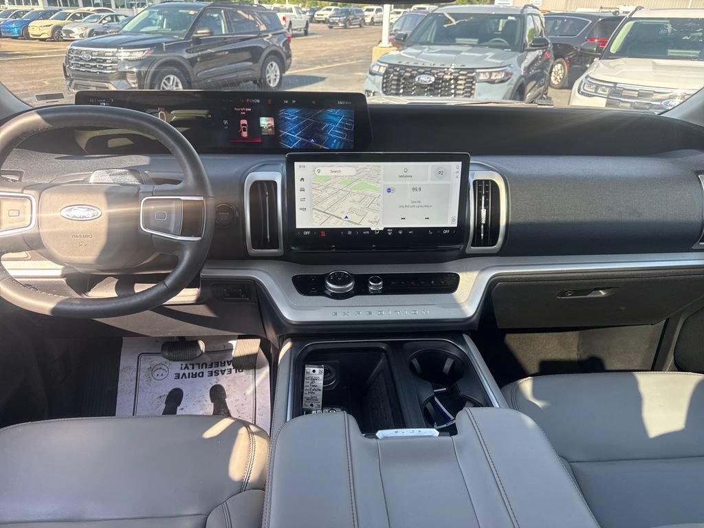 Used 2025 Ford Expedition Max Active AWD/4WD image 24