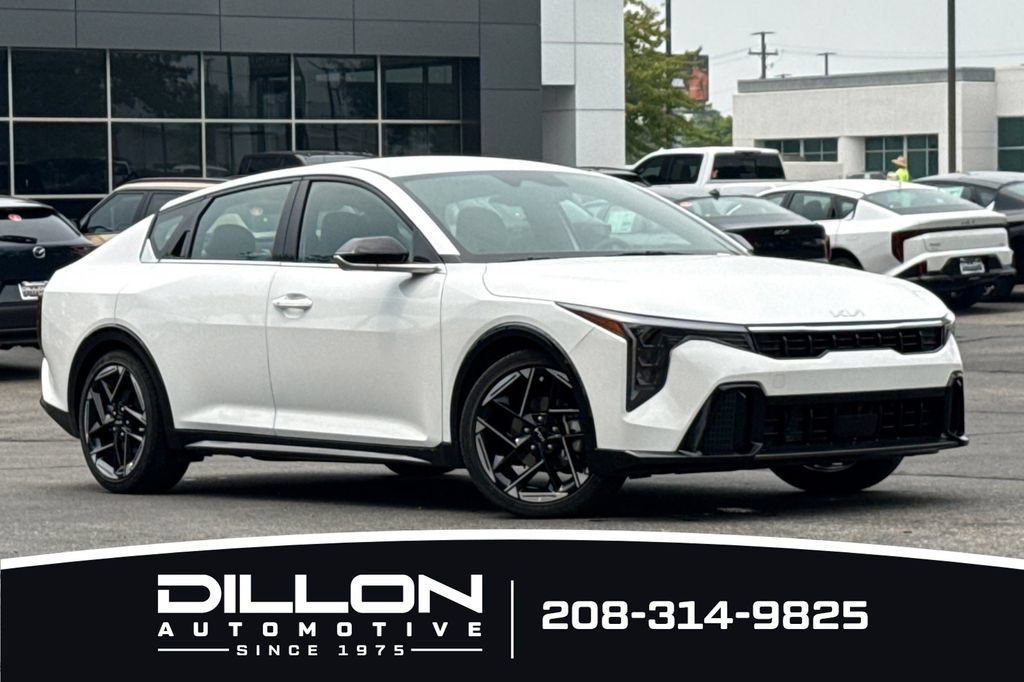 Certified 2025 Kia K4 GT-Line Turbo FWD image 2