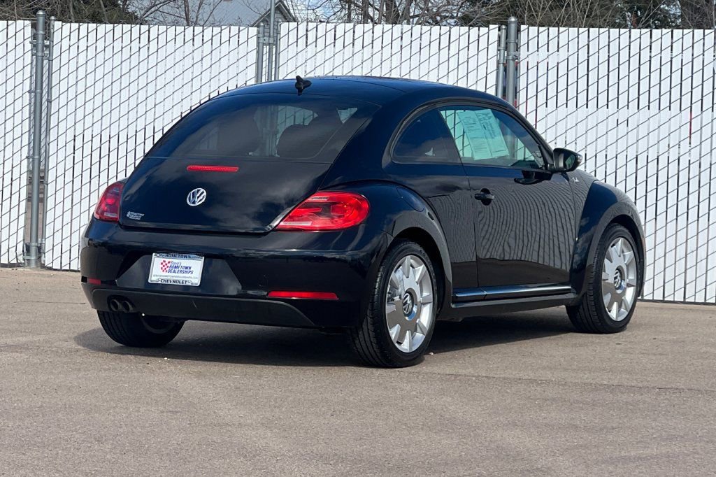 Used 2013 Volkswagen Beetle 2.5 image 4