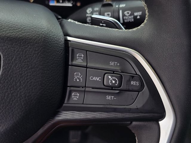 Used 2025 Jeep Grand Cherokee L Laredo RWD image 19