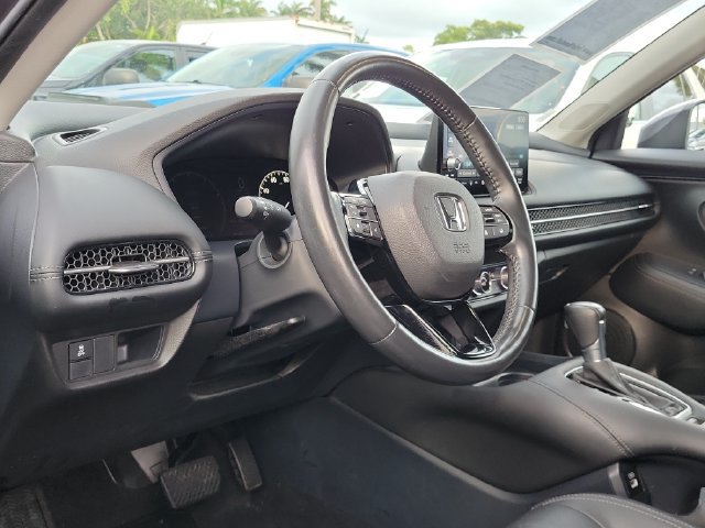 Used 2023 Honda HR-V EX-L image 7