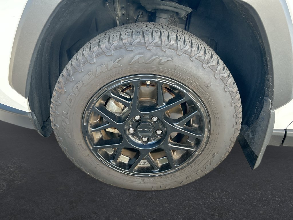 Certified 2025 Toyota RAV4 XLE FWD image 10