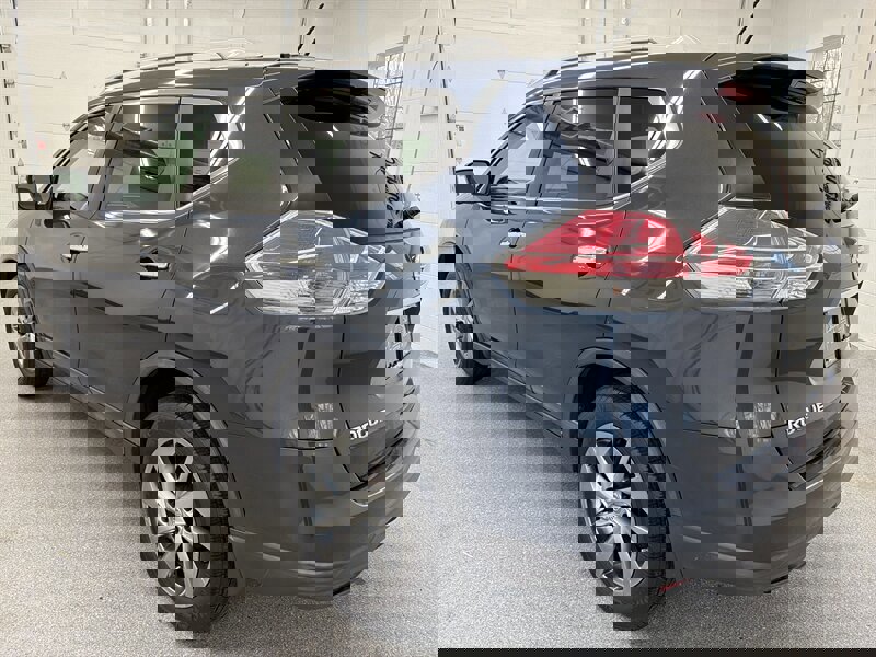 Used 2015 Nissan Rogue SL w/ SL Premium Package image 7