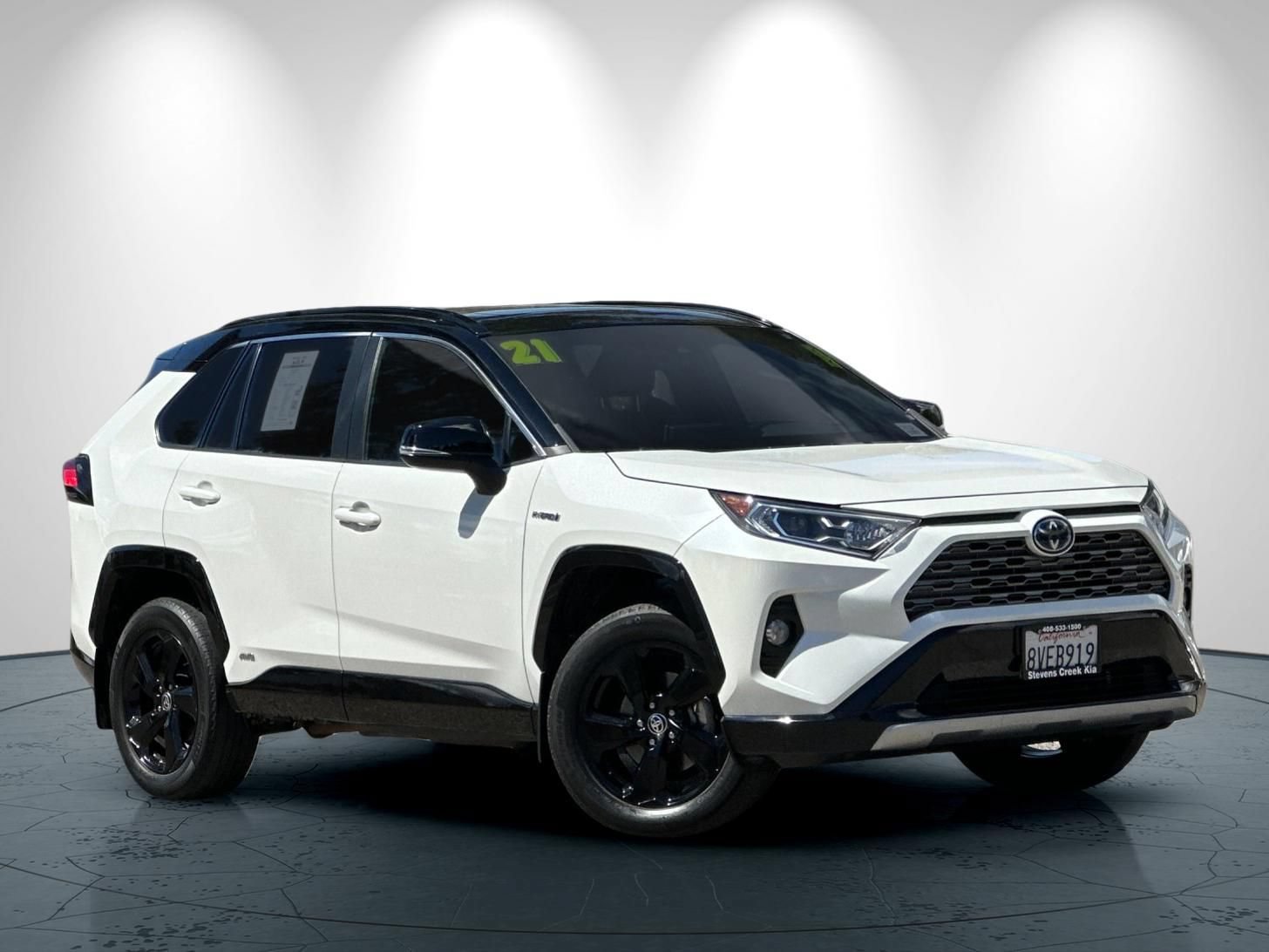 Used 2021 Toyota RAV4 XSE w/ XSE Grade Weather Package AWD/4WD image 2
