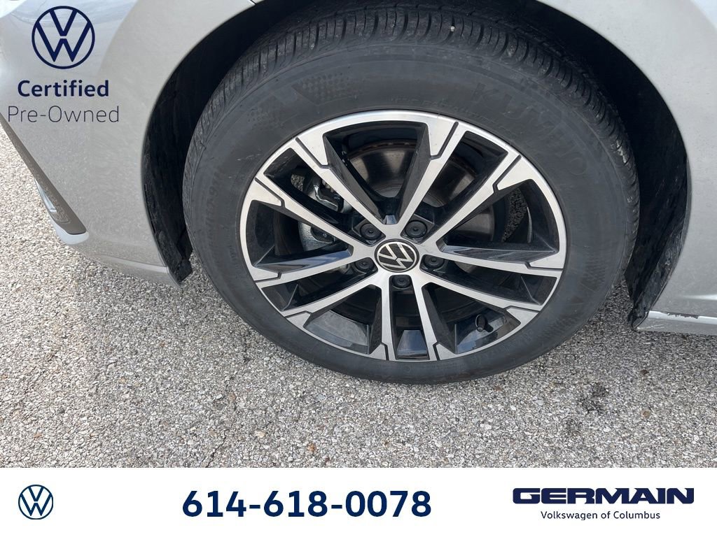 Used 2025 Volkswagen Jetta Sport image 19