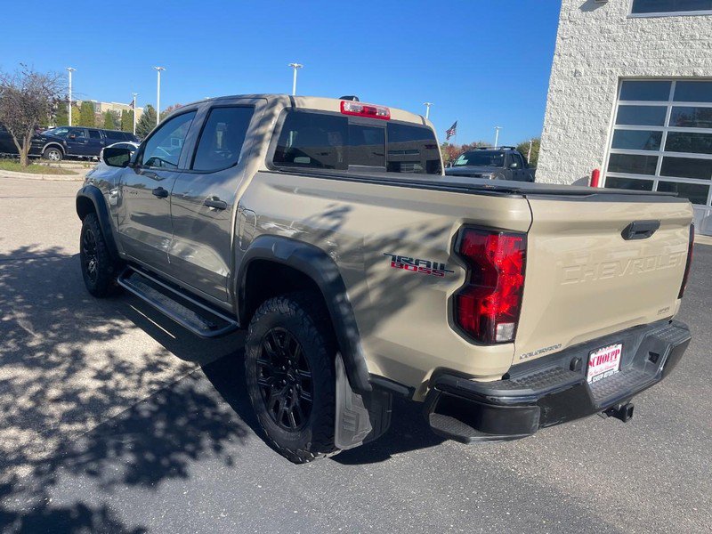 Used 2024 Chevrolet Colorado Trail Boss w/ Advanced Trailering Package AWD/4WD image 4