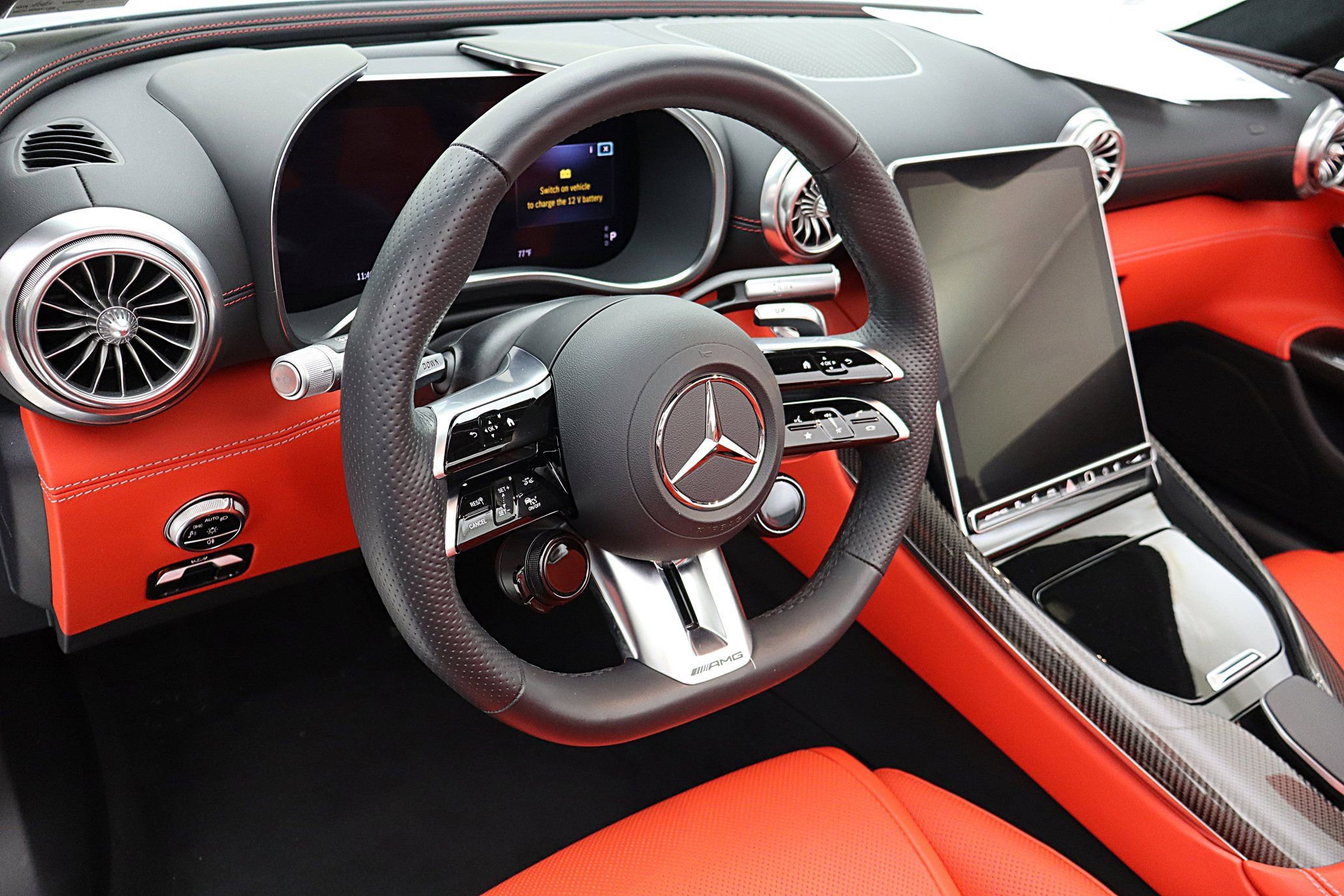 Used 2024 Mercedes-Benz SL 63 AMG 4MATIC image 33