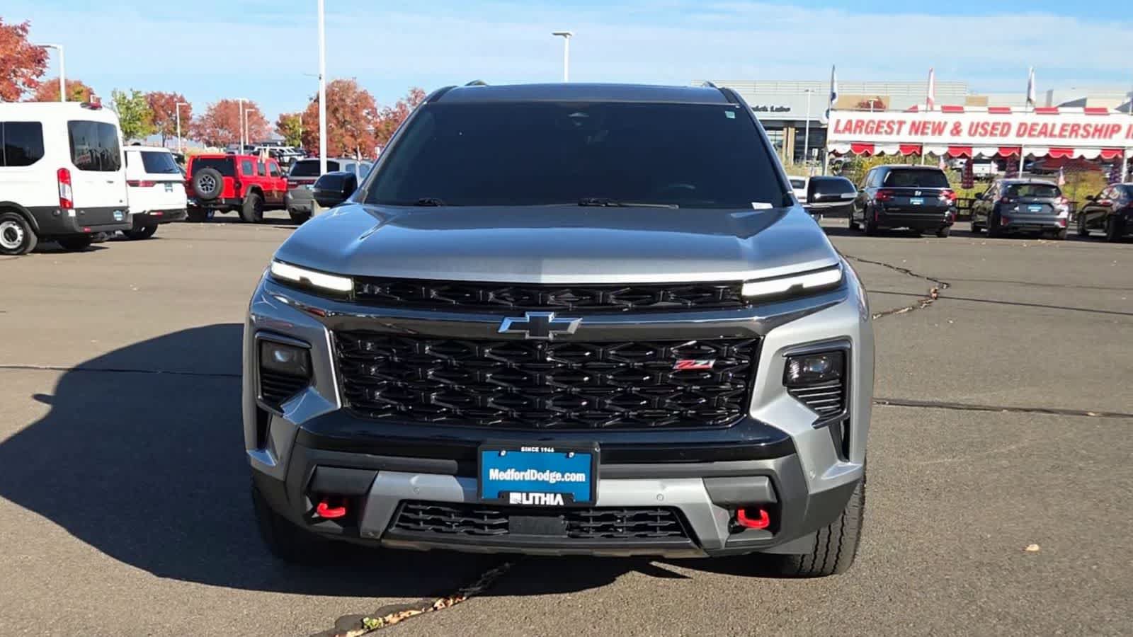 Used 2026 Chevrolet Traverse Z71 w/ Enhanced Driving Package AWD/4WD image 3