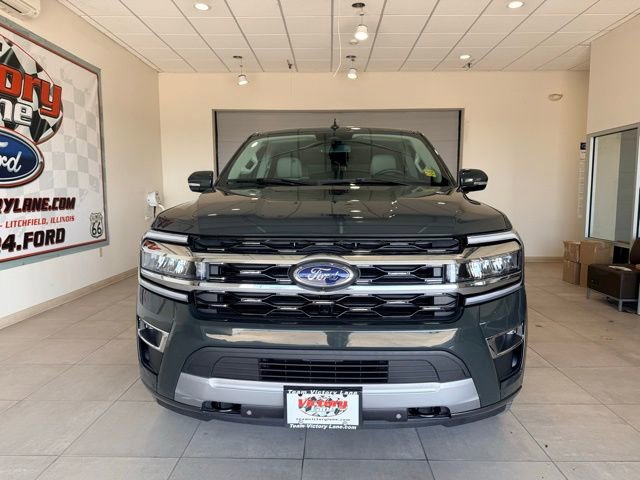 Used 2022 Ford Expedition Limited image 2
