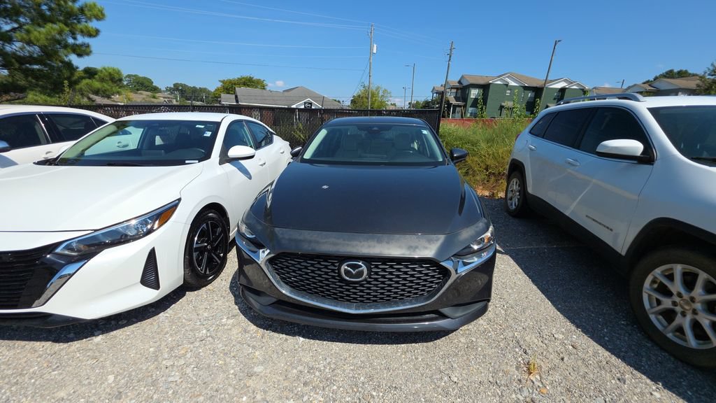 Used 2020 MAZDA MAZDA3 Sedan w/ Select Package FWD image 2
