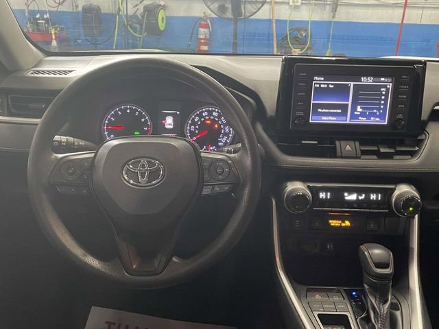Used 2019 Toyota RAV4 XLE w/ Convenience Package FWD image 15