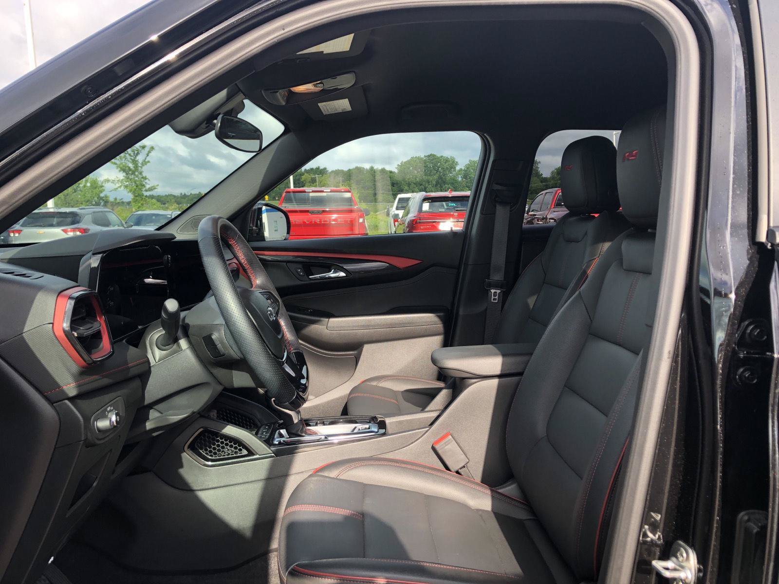 Used 2024 Chevrolet TrailBlazer RS w/ Driver Confidence Package FWD image 18
