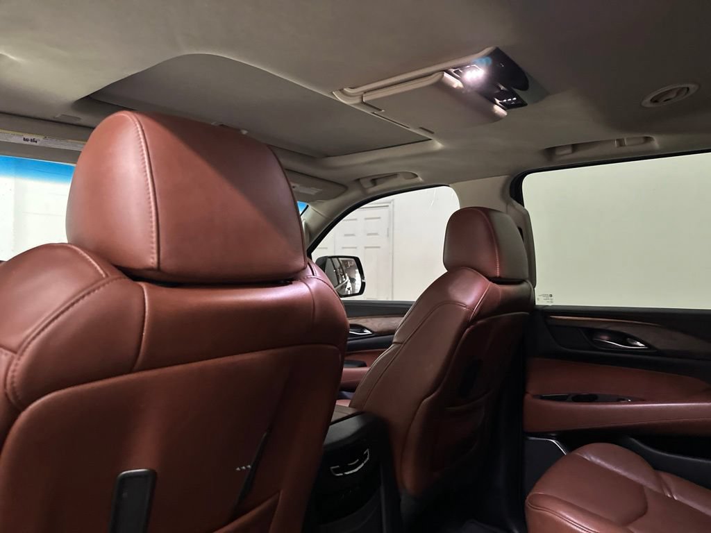 Used 2018 Cadillac Escalade ESV Premium Luxury RWD image 51