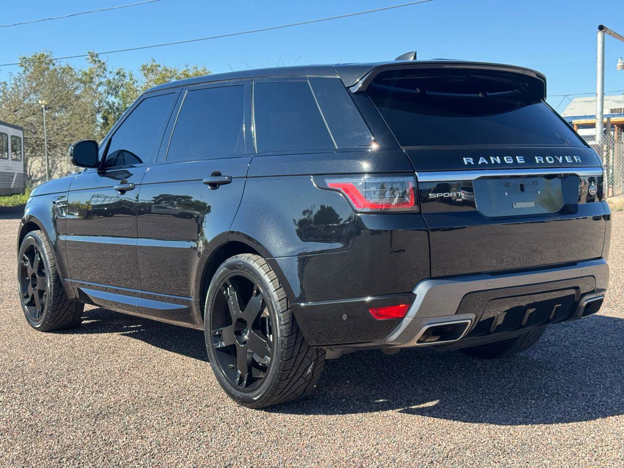 Used 2020 Land Rover Range Rover Sport HSE image 10