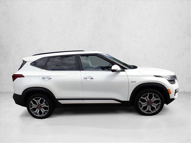 Used 2021 Kia Seltos SX w/ SX Sunroof Package AWD/4WD image 5