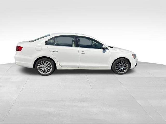 Used 2012 Volkswagen Jetta SEL FWD image 8