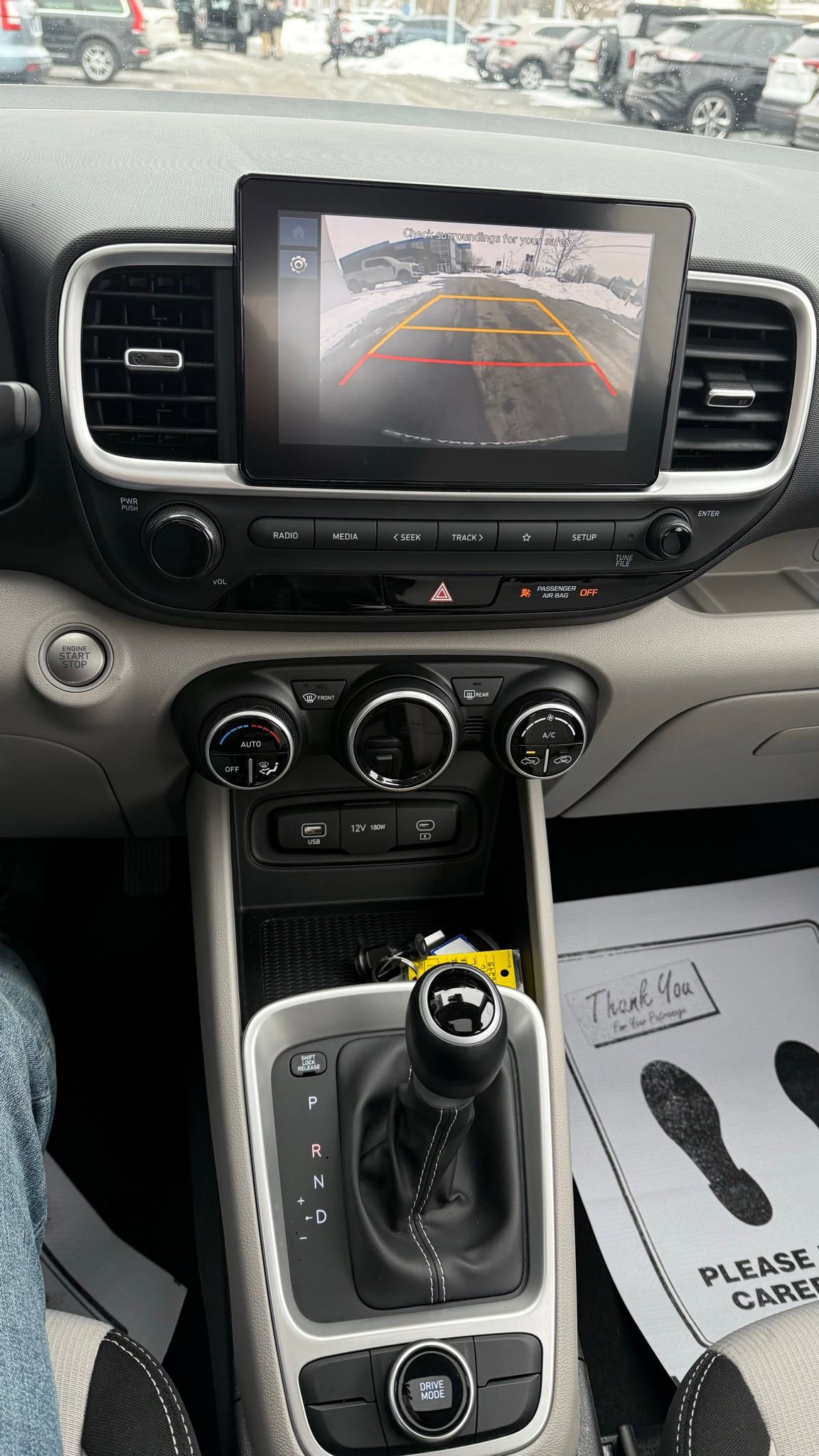 Used 2025 Hyundai Venue SEL image 27